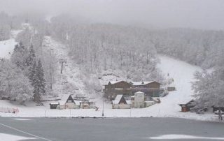 neve cerreto laghi sfondo